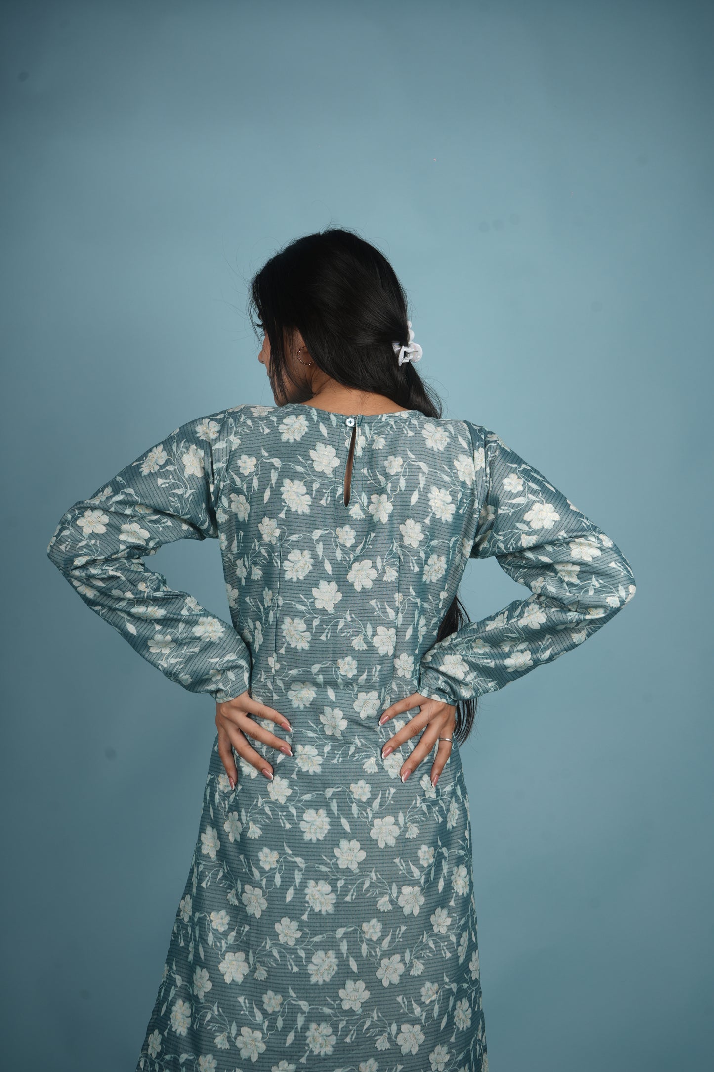 Floral Kurta Pajama With a Scarf
